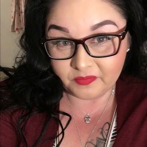 Meet your Posher, Rose